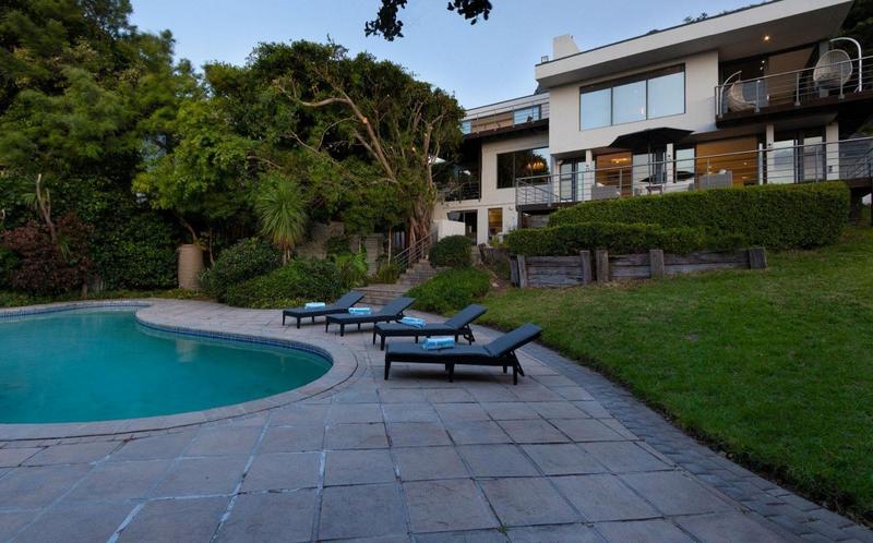 4 Bedroom Property for Sale in Camps Bay Western Cape